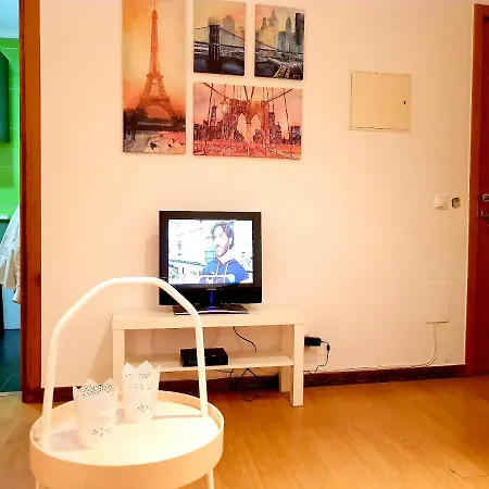 Апартаменты With 2 Bedrooms In With Furnished Terrace And Wifi 11 Km From The Beach *