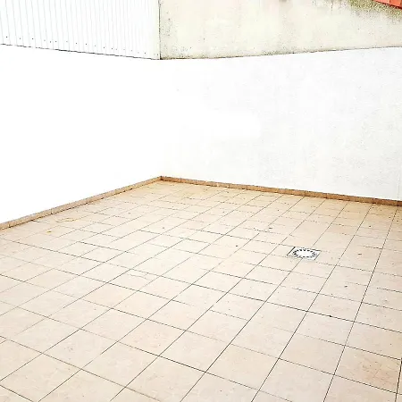 Апартаменты With 2 Bedrooms In With Furnished Terrace And Wifi 11 Km From The Beach Алмада