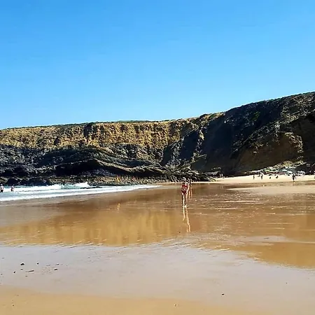 With 2 Bedrooms In With Furnished Terrace And Wifi 11 Km From The Beach