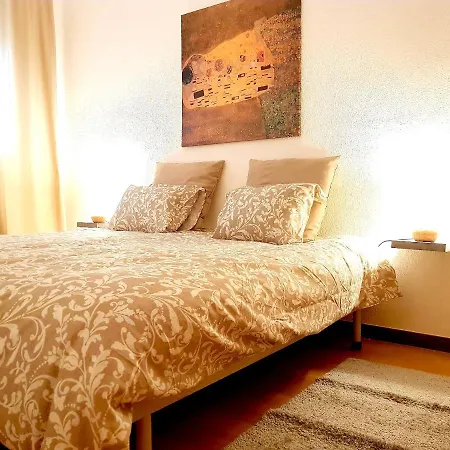 With 2 Bedrooms In With Furnished Terrace And Wifi 11 Km From The Beach *