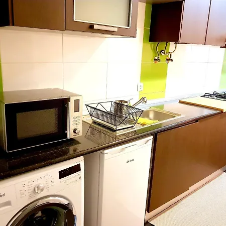 With 2 Bedrooms In With Furnished Terrace And Wifi 11 Km From The Beach